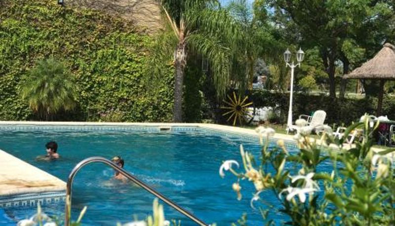 Basen - IRUPÉ APART HOTEL