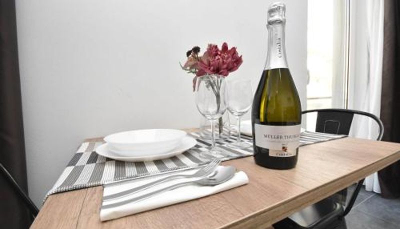 Info - Hotel apartments Crisvan