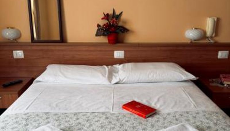Info - Albergo Trattoria AL TAJ