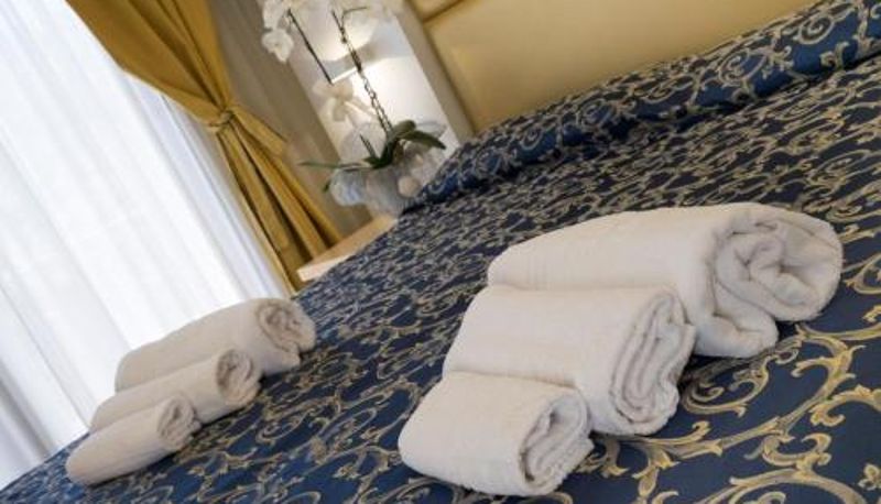 Info - Hotel Ambassador