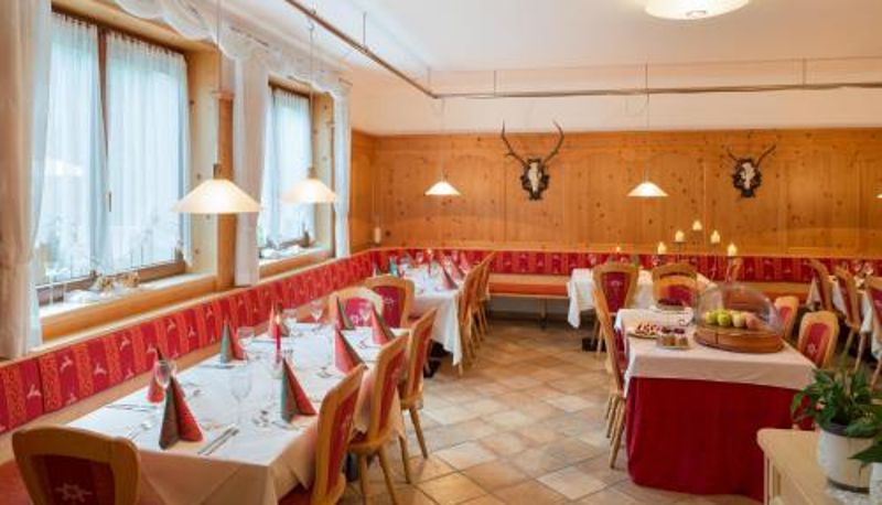 Sala prima colazione all'interno del ristorante - Apparthotel Germania