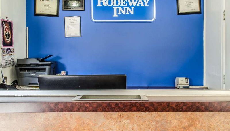 Hall - Rodeway Inn Allentown South