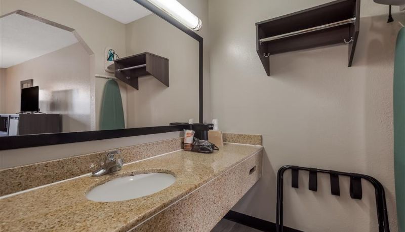 Camera - Quality Inn Charleston - West Ashley