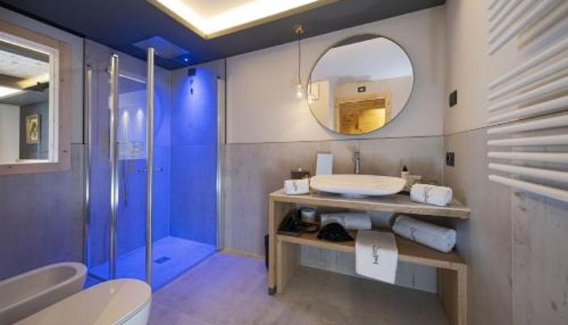 Banyo - Locanda degli Artisti Art Hotel
