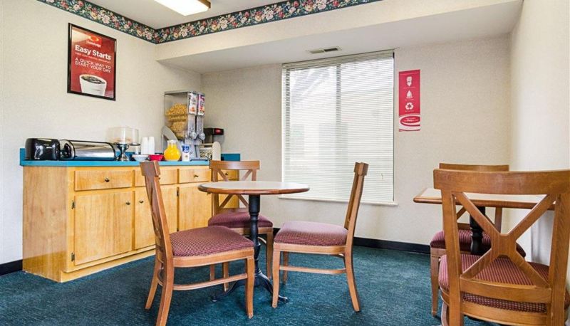 Restaurant - ECONO LODGE RICHMOND