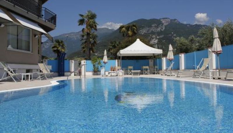 Havuz - Hotel Angelini