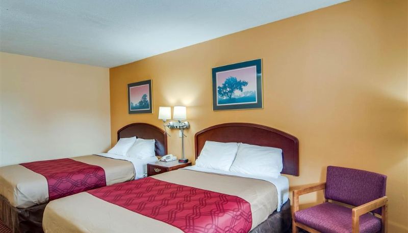 Camera - Econo Lodge Near Bluefield College