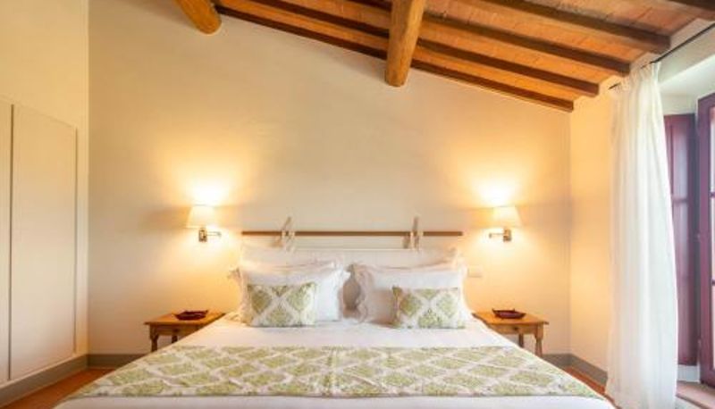 Kamer - The Club House
