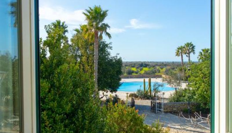 Info - Antica Masseria Li Sauli
