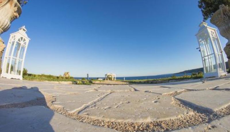 Info - Augustus Resort