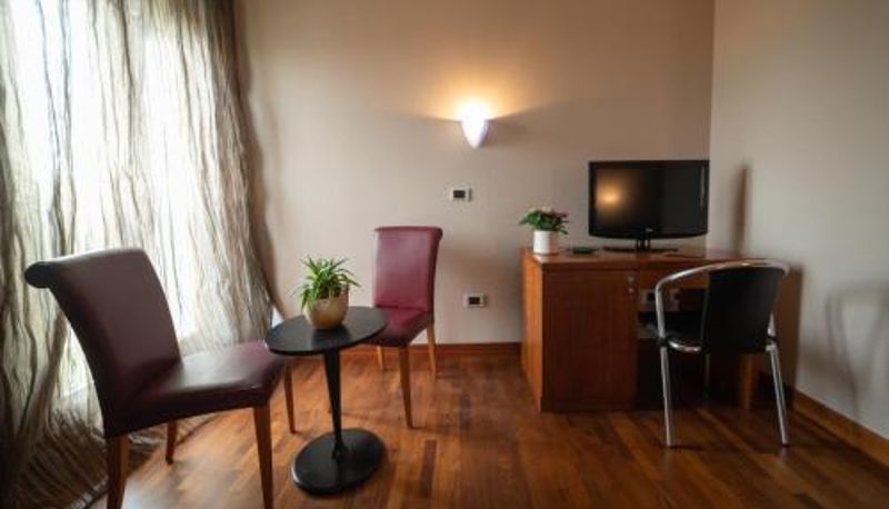Info - HOTEL QUERINI Essential Business Hotel Sandrigo