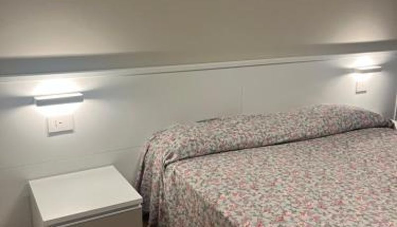 Apartment - Il primo sasso
