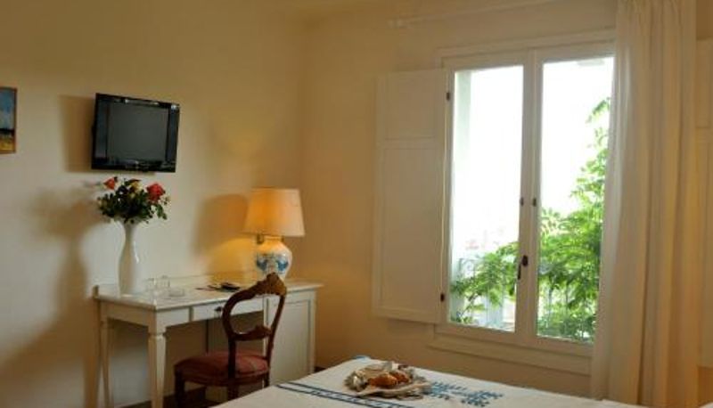Info - Hotel Villa Pimpina