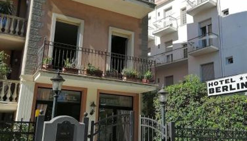 Zona exterior del hotel - Hotel Berlino