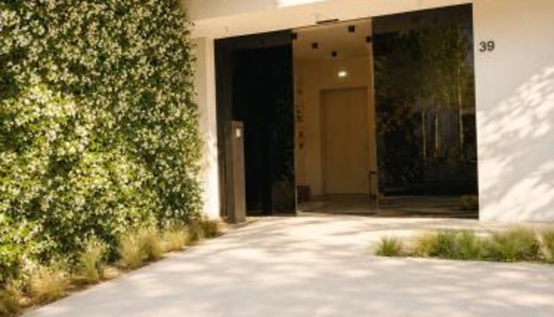 Otel açık alanı - Amare Suite & Apartments