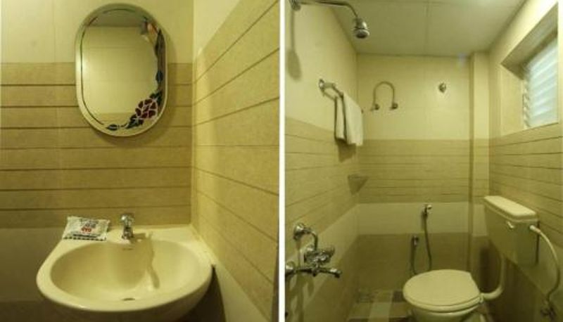 Salle de bain - Near CODISSIA JR Stays
