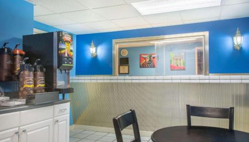 Rezeption - Super 8 by Wyndham Durham/University Area NC