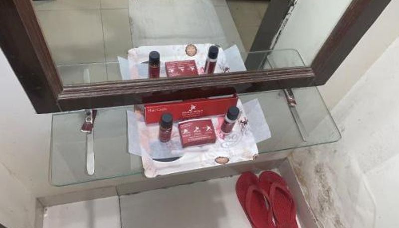 Łazienka - JK Rooms 126 Parashar Legacy - Opp Railway Station