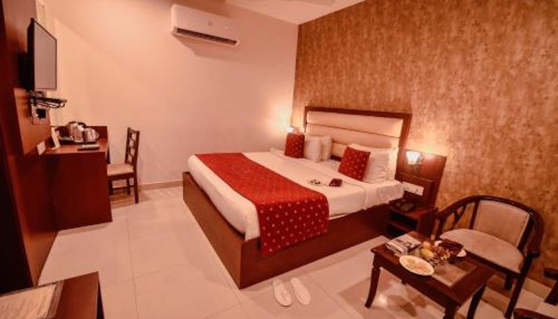 Camera - Konark Grand Hotel