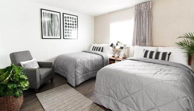 Apartment - InTown Suites Extended Stay Denver - Havana Street