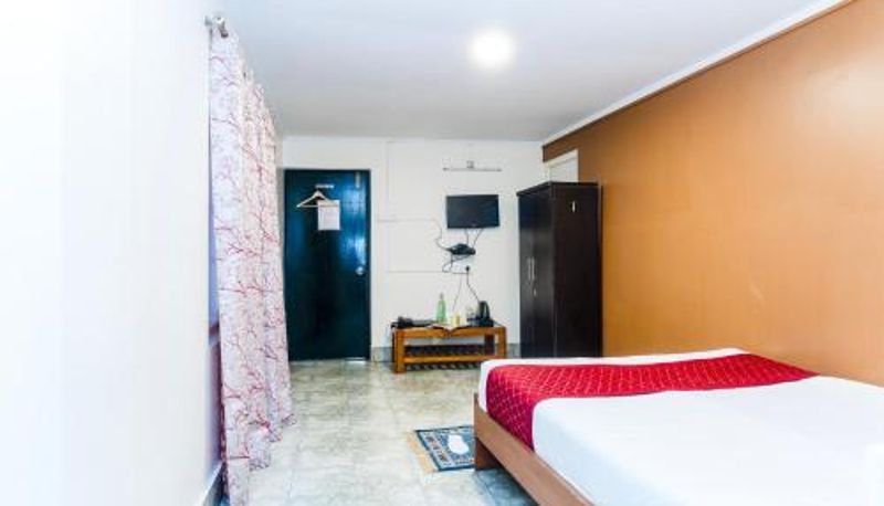 Info - Sparrow Juniper Tree 2 min walk To Mg Marg