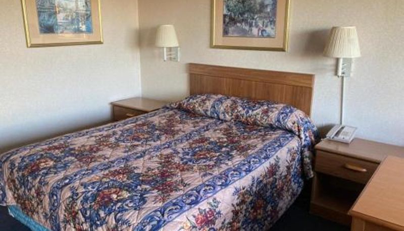 Camera standard - FAIRFIELD MOTEL OF WINNSBORO