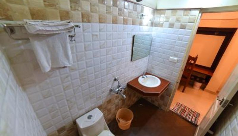 Tripla - Hotel Vashanth Krishna