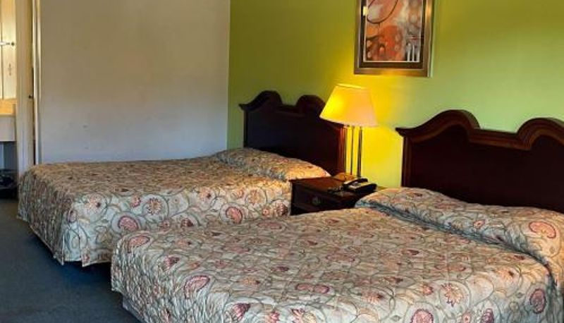 Zimmer - VA I 85 Motel 6 Bracey