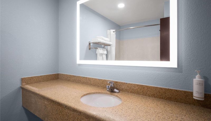Zimmer - Days Inn by Wyndham Dodge City