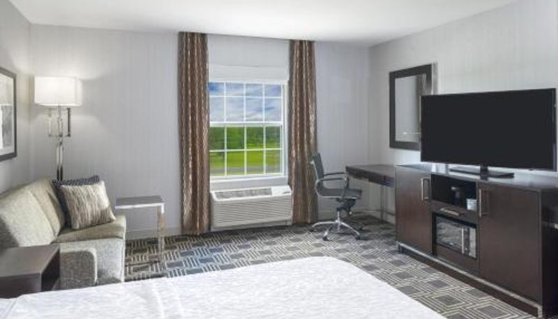 Pokój - NJ Hampton Inn & Suites Bridgewater