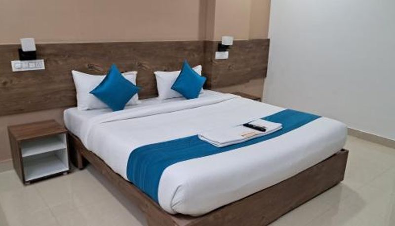 Info - The Balcony Hotel