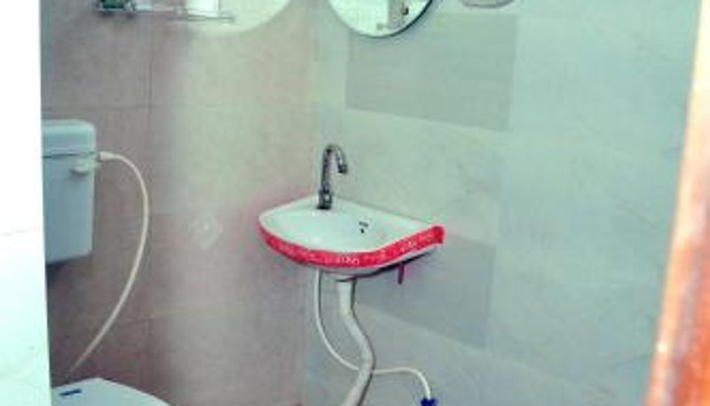 Bagno - SRG INN HOTEL
