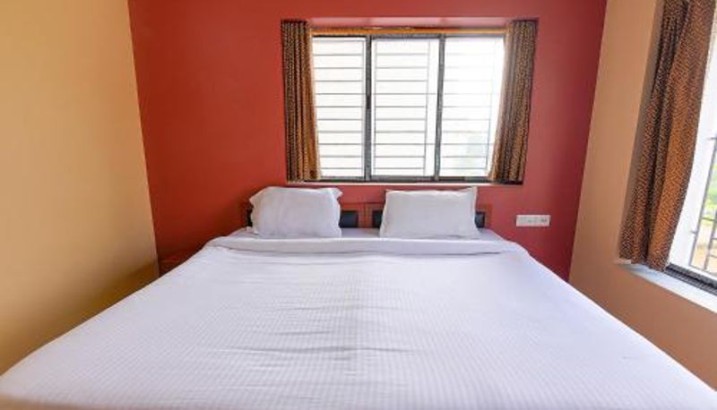 Info - FabHotel Amar Raj Inn - Nr Newtown Bus Stand'