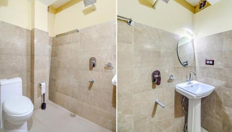 Camera - FabHotel Rikhila's Regency