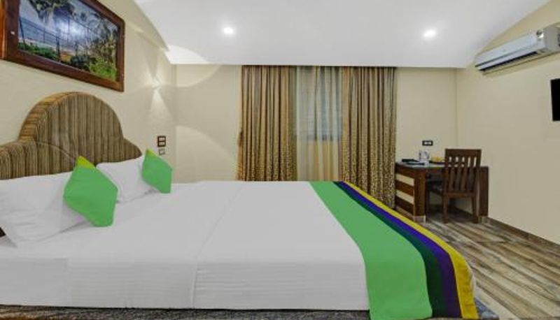 Room - 2 Km From Colva Beach Treebo Majestic Palms