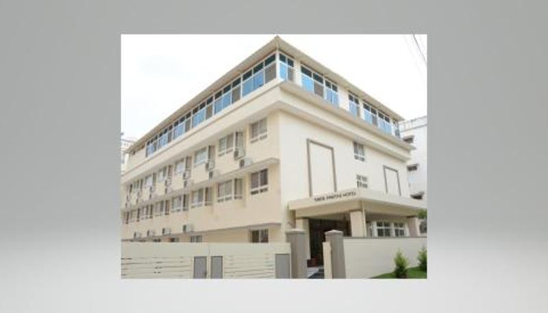 Camera per famiglia - Sreeparthi Hotel