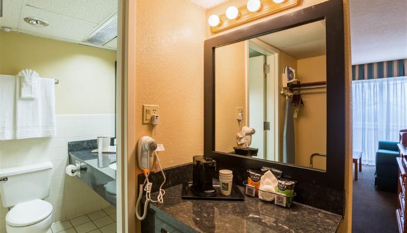 Zimmer - Quality Inn and Conference Center I-80 Grand Island