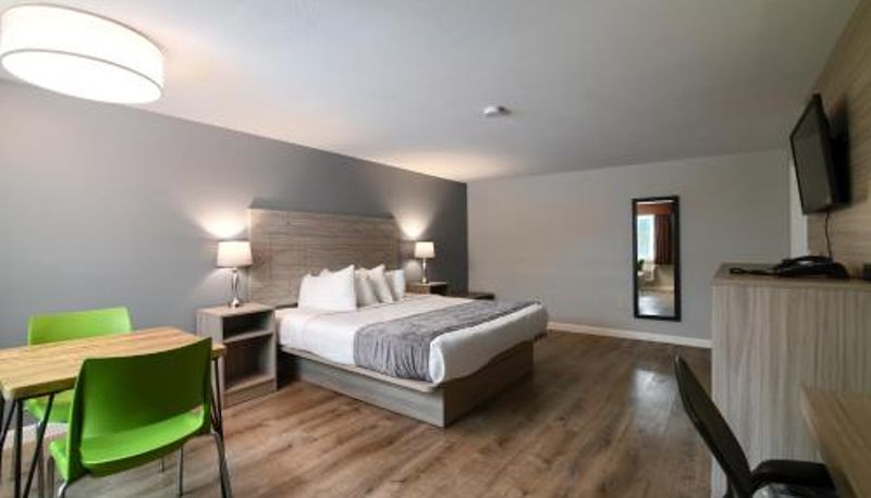 Info - The Northshore Hotel