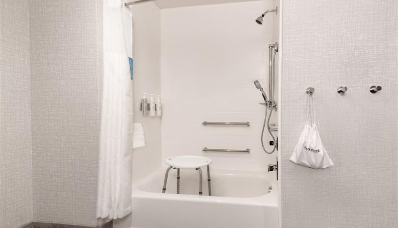 Zimmer - Hampton Inn by Hilton Needles