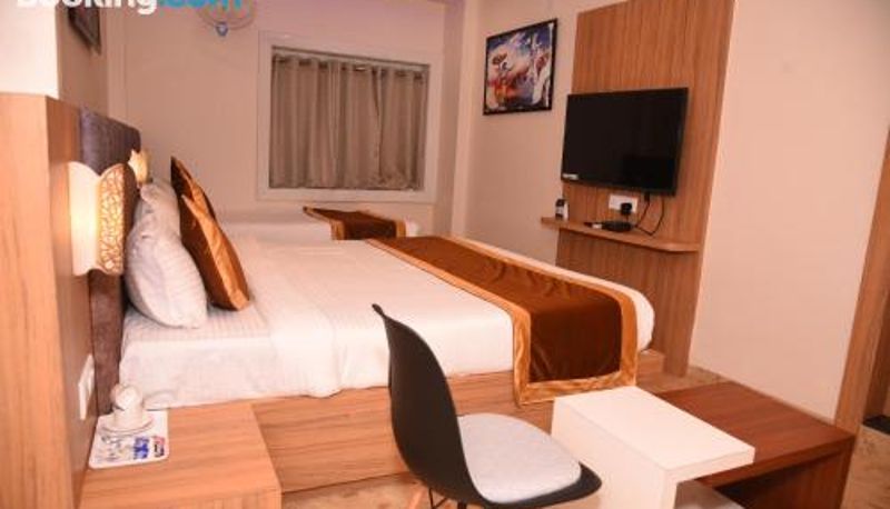 Camera - Hotel Ekta International