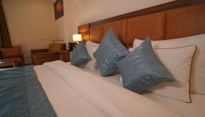 Camera - Bhimtal Resorts By The Baagh