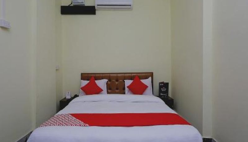 Tripla - Hotel O Pradhan Residency