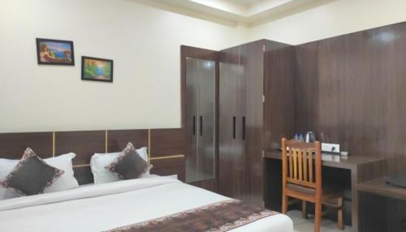 Info - Hotel Paradise - Biswanath Chariali