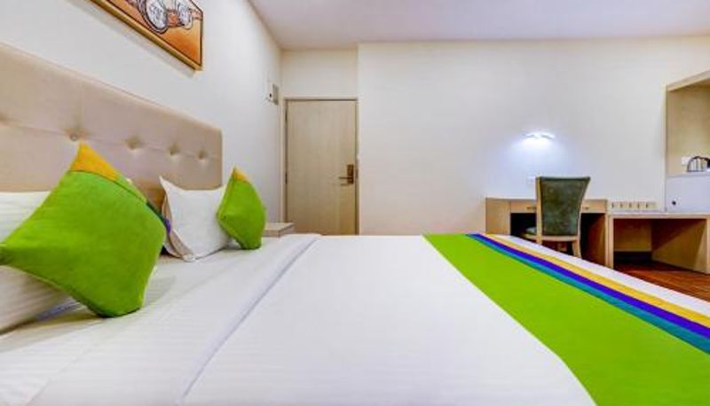 Zimmer - Treebo Galaxy Suites Near Yeshwanthpur Railway Station
