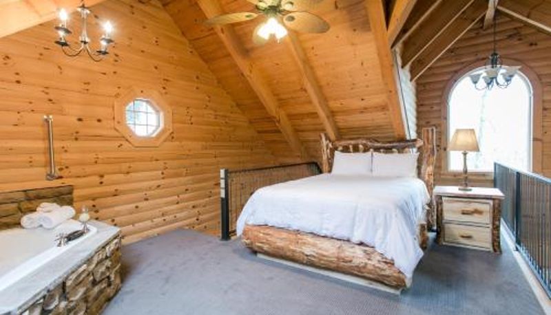Suite - Coblentz Country Lodge by Amish Country Lodging