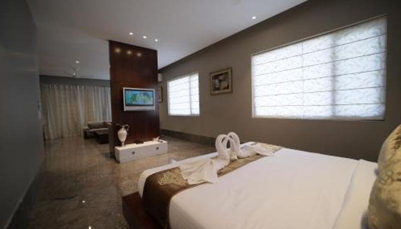 Suite - THE GRAND VILLAGE