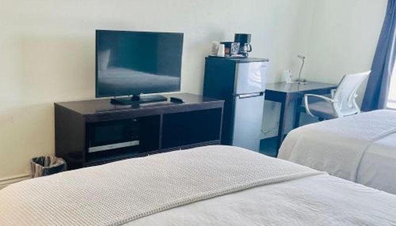 Otel açık alanı - FairBridge Inn & Suites Cuero