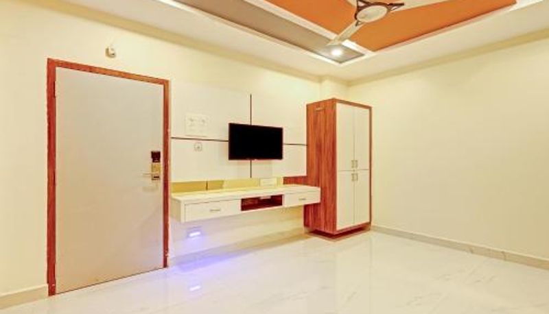 Oda - Itsy Hotels Sri Sai Grand Inn Near MG Road & PVP Mall