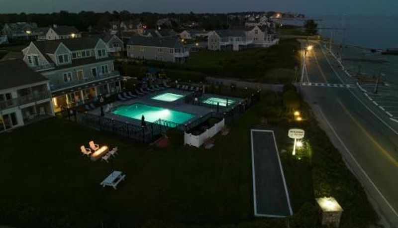 Info - Beachside Village Resort
