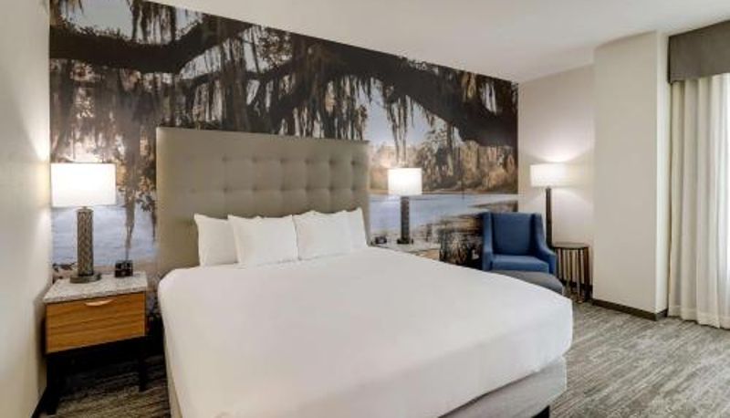 Zimmer - Drury Plaza Hotel Tallahassee